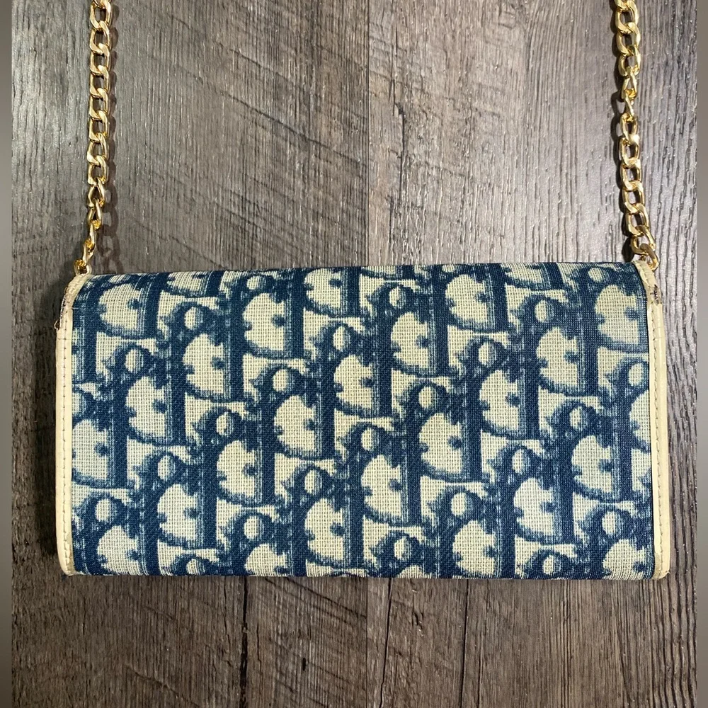 CHRISTIAN DIOR Trotter Wallet Crossbody - Picture 4 of 12